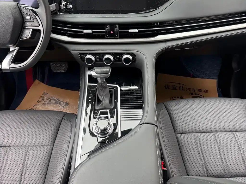 Changan CS95 — фото 10