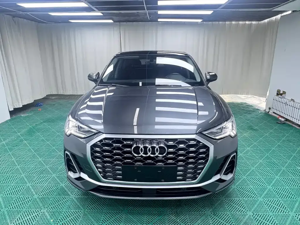 Audi Q3 Sportback — фото 7