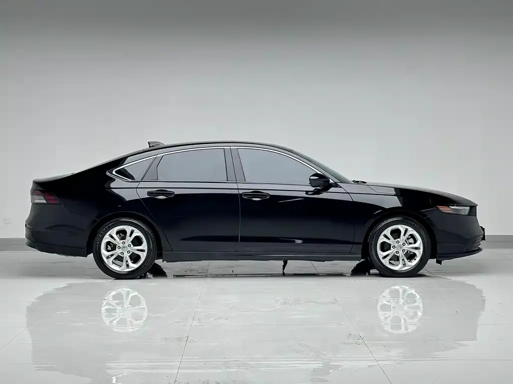 Honda Accord — фото 5