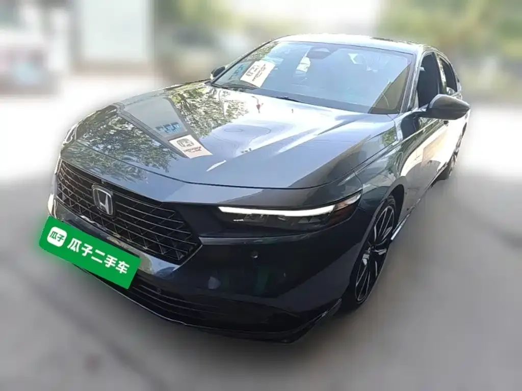 Honda Accord — фото 1