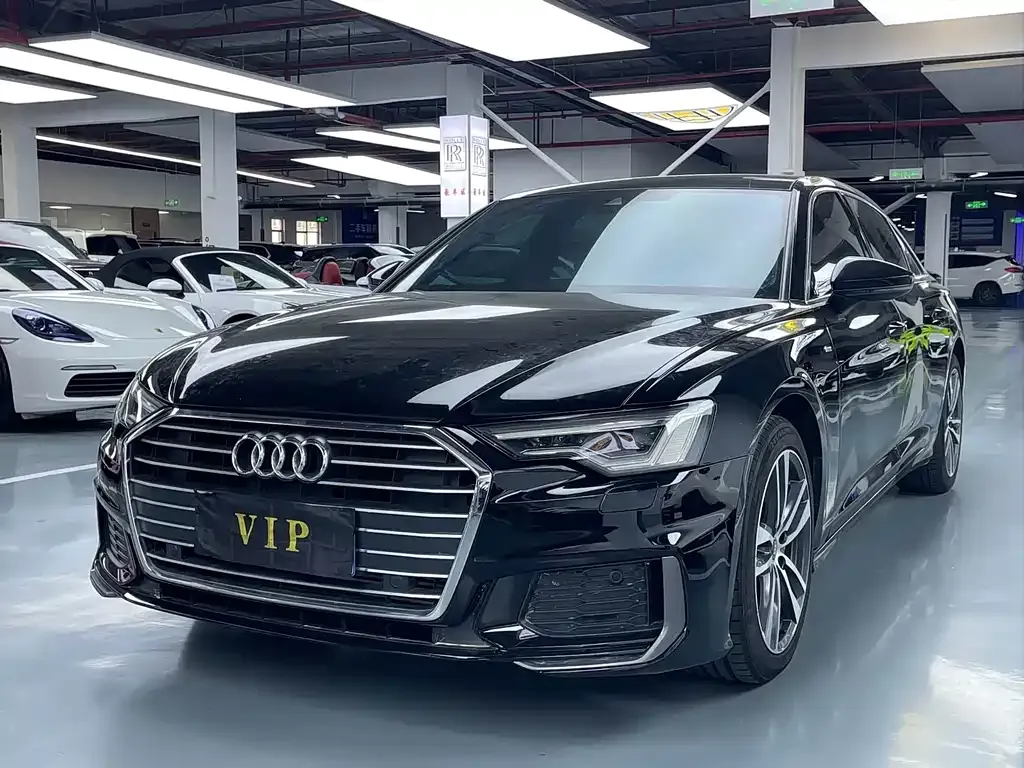 Audi A6L — фото 1