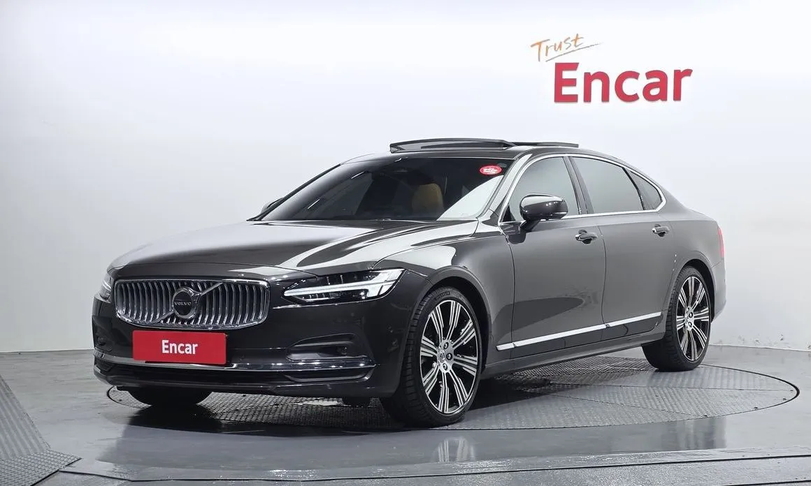 Volvo S90 — фото 1
