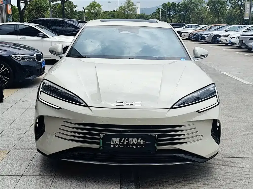 BYD Seal — фото 6