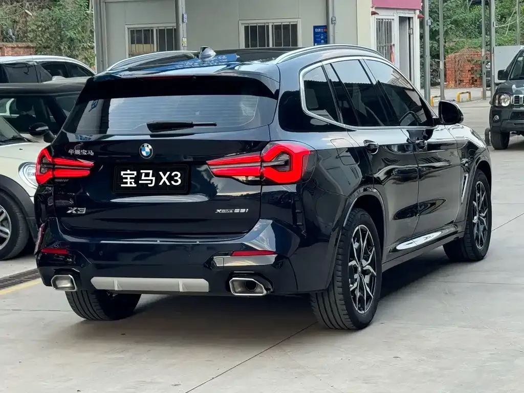BMW X3 — фото 10