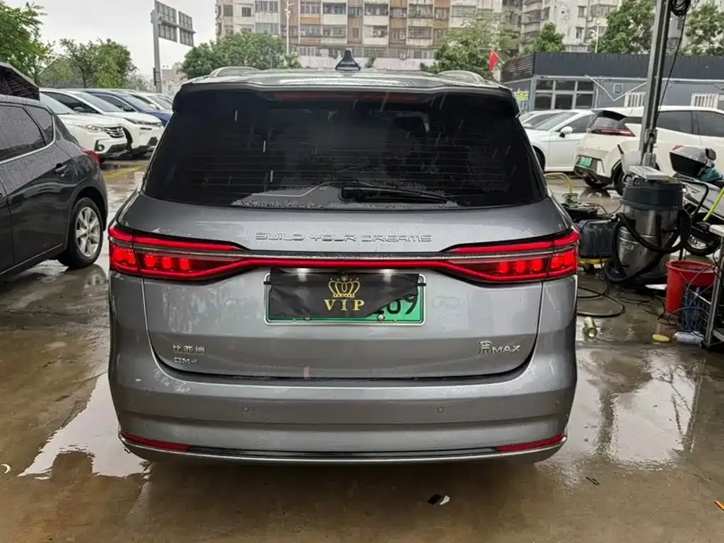 BYD MAX New Energy — фото 8