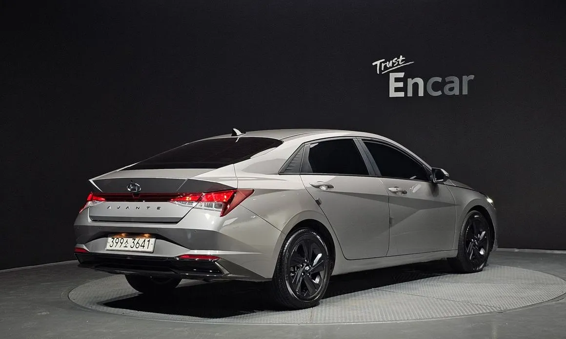 Hyundai AVANTE — фото 8
