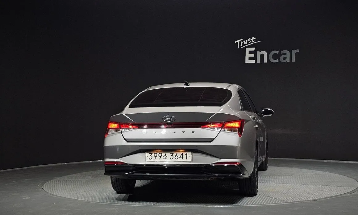 Hyundai AVANTE — фото 5