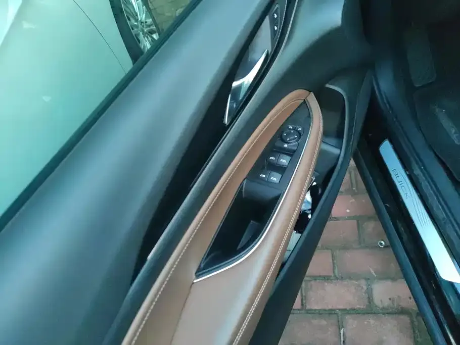 Buick Regal — фото 9