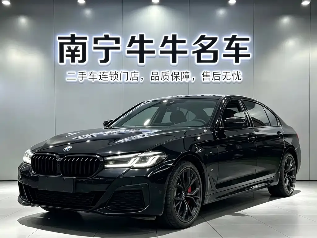 BMW 5 Series — фото 1
