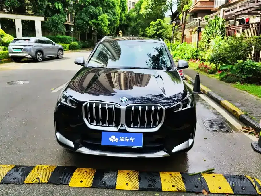 BMW X1 — фото 8