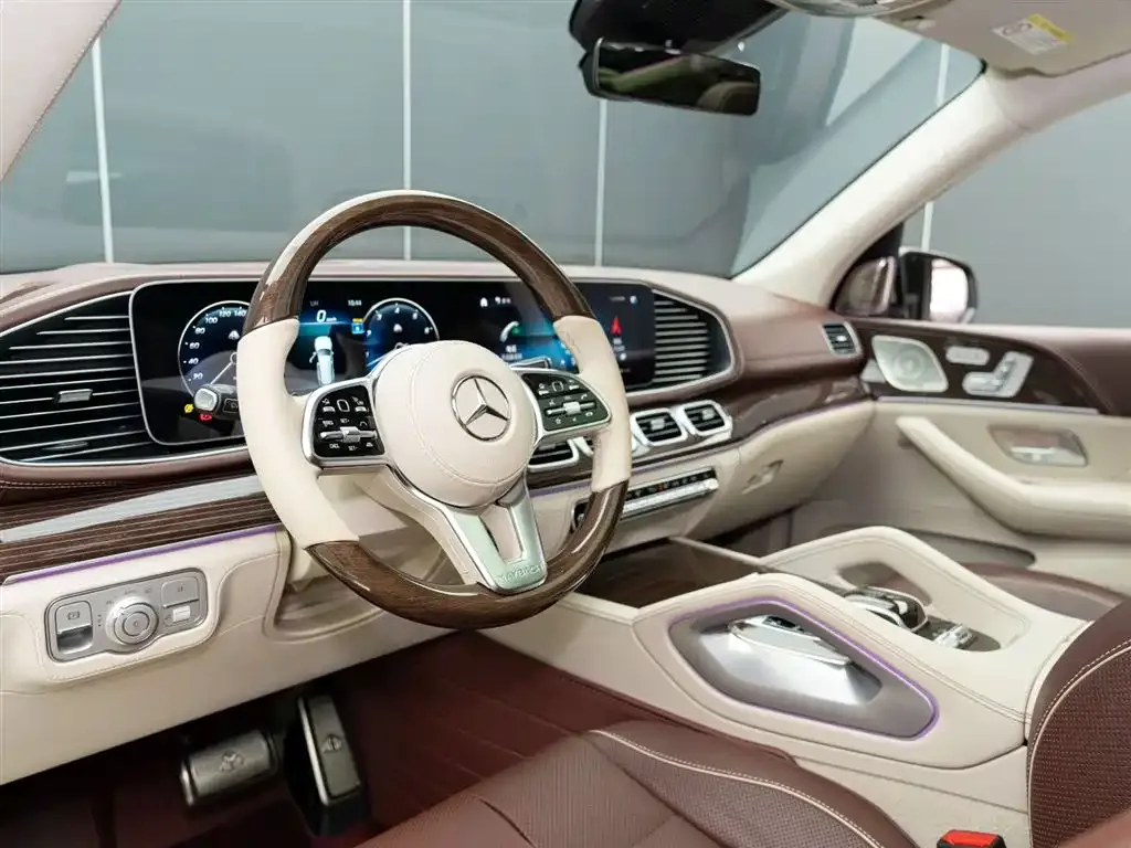 Mercedes-Benz GLS — фото 5