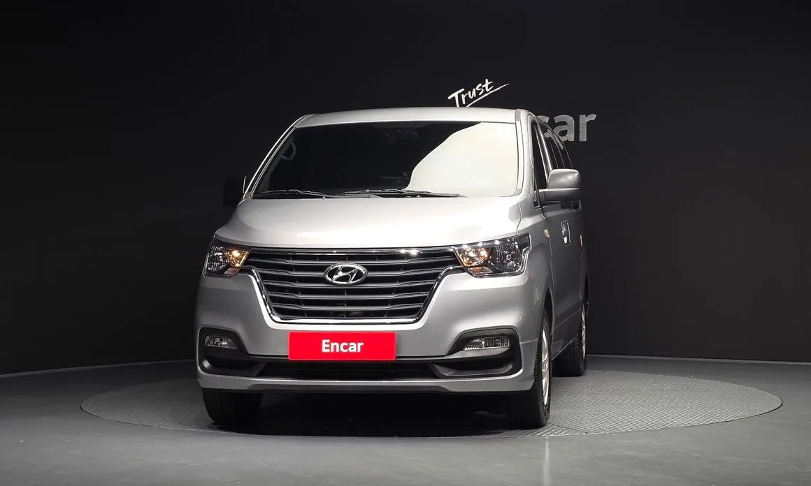 Hyundai Starex — фото 5
