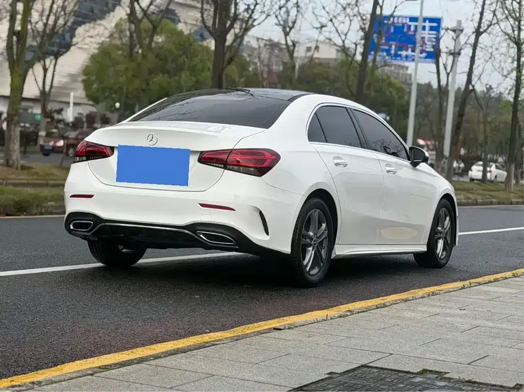 Mercedes-Benz A-Class — фото 8