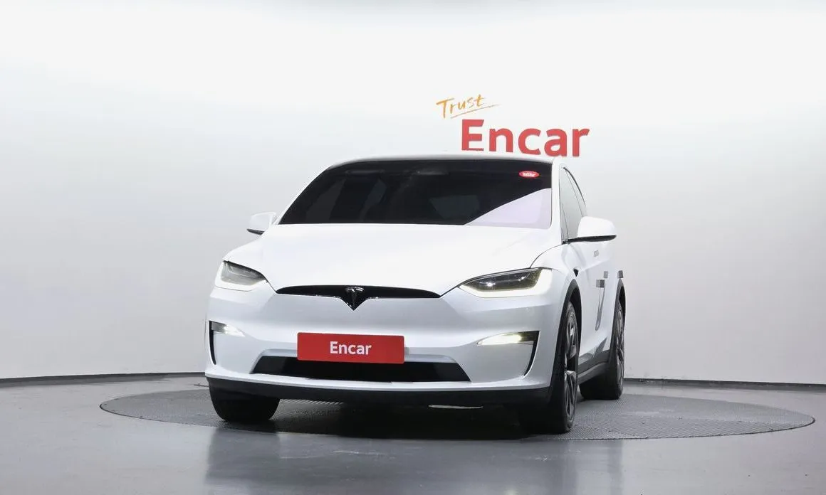 Tesla Model X — фото 6