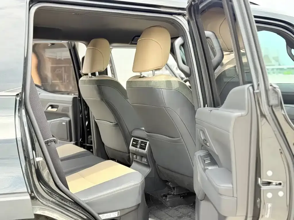 Lexus GX — фото 7