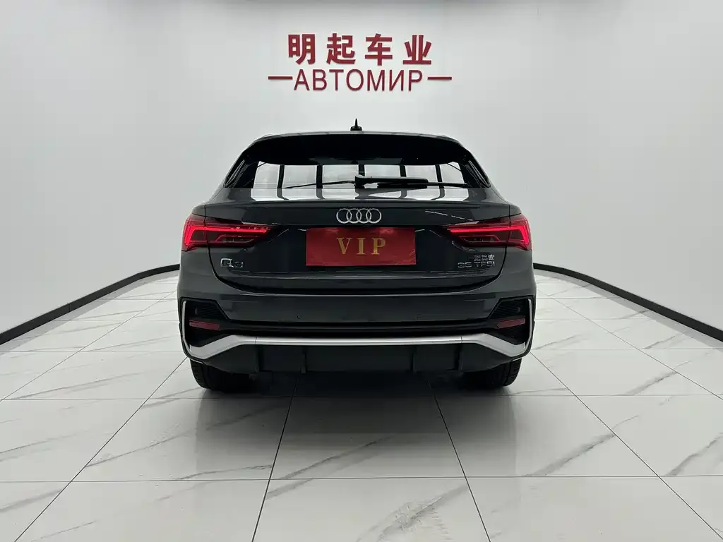 Audi Q3 Sportback — фото 7