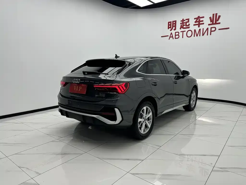 Audi Q3 Sportback — фото 6