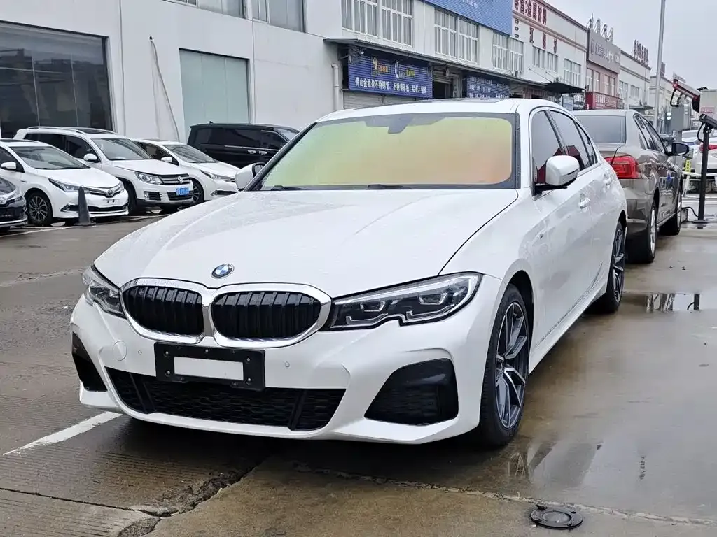 BMW 3 Series — фото 1