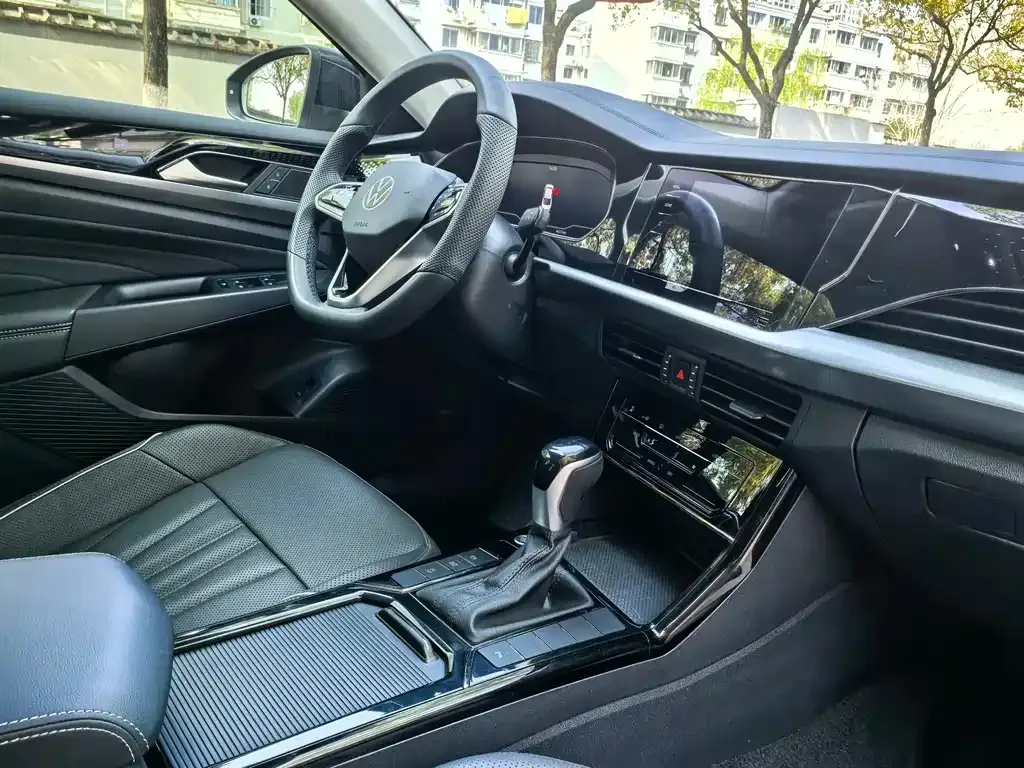 Volkswagen Passat — фото 7