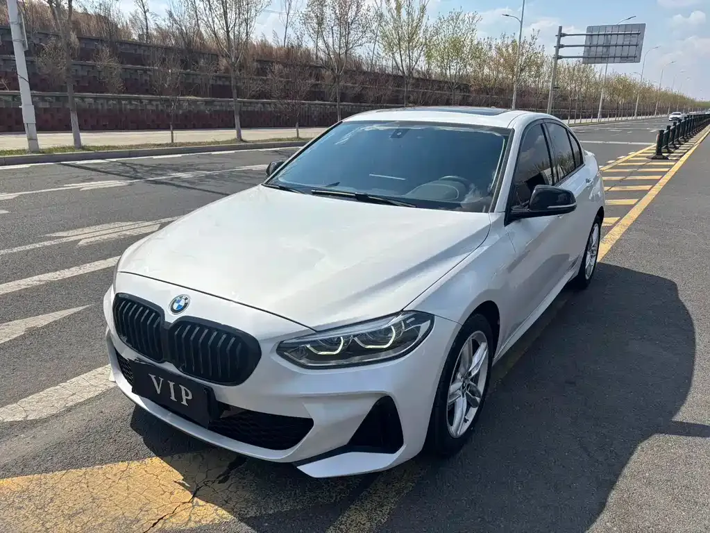 BMW 1 Series — фото 1