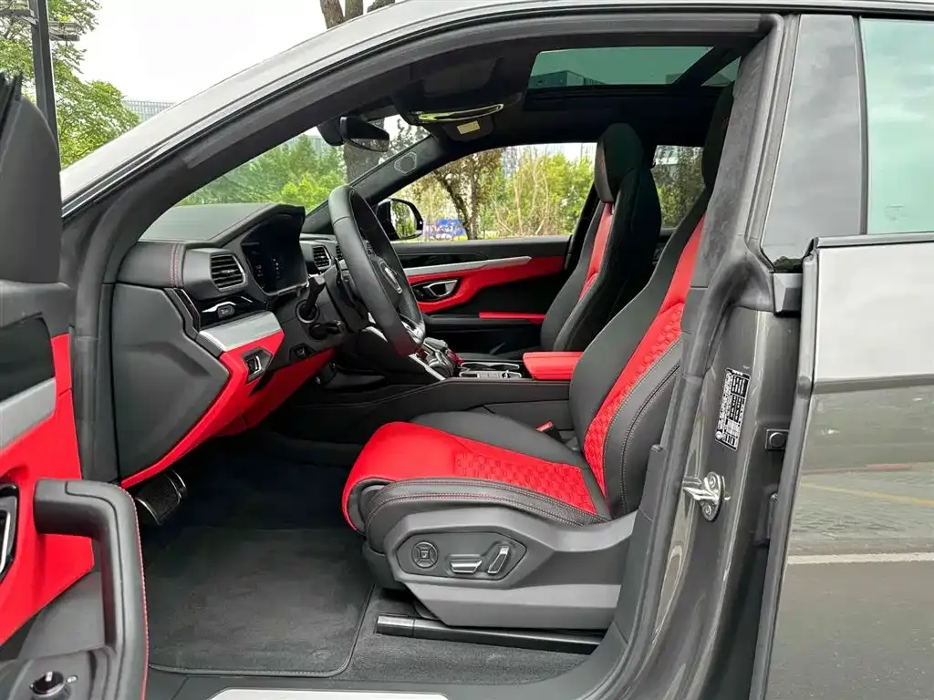 Lamborghini Urus — фото 6