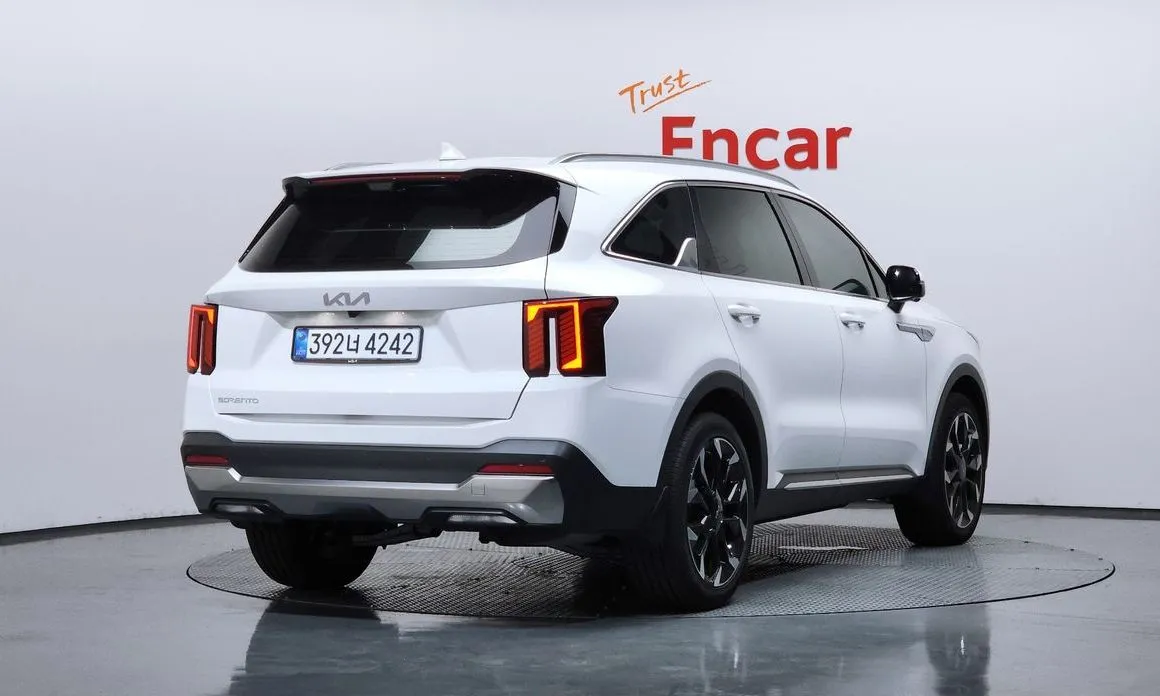 Kia Sorento — фото 4