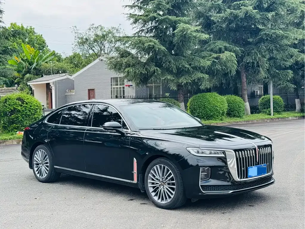 Hongqi H9 — фото 1