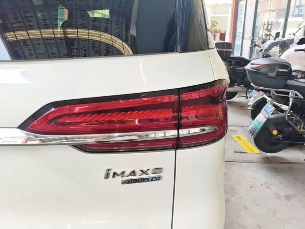 Roewe iMAX8 — фото 10