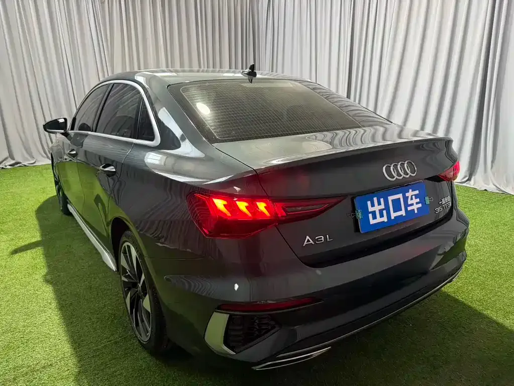 Audi A3 — фото 2