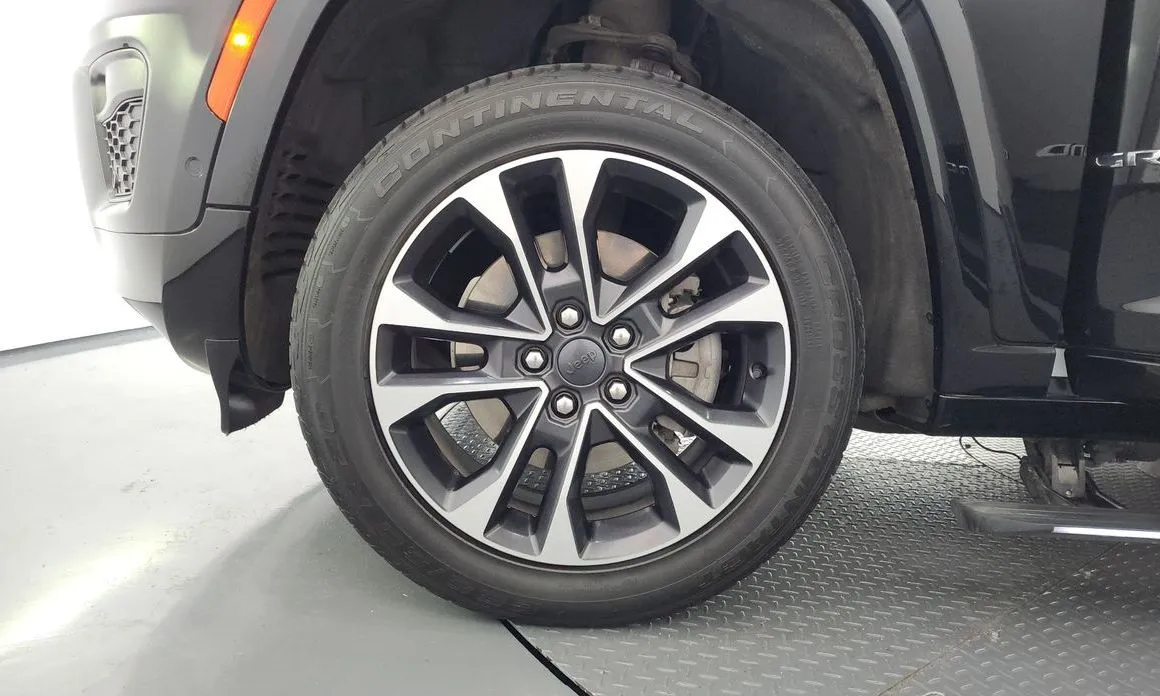 Jeep Cherokee — фото 7