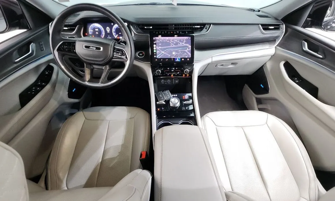 Jeep Cherokee — фото 9