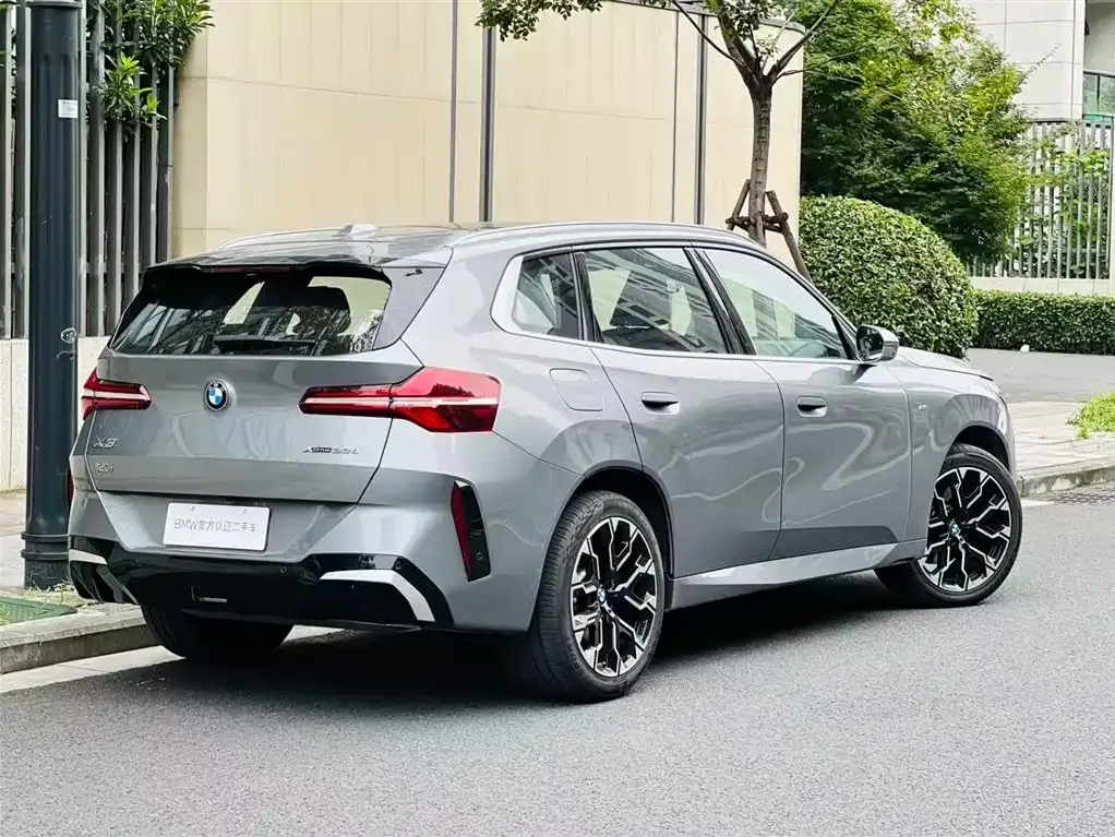 BMW X3 — фото 10