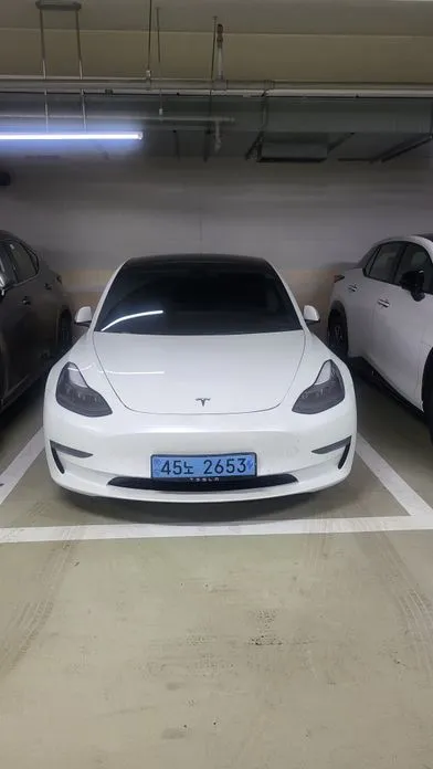 Tesla Model 3 — фото 2
