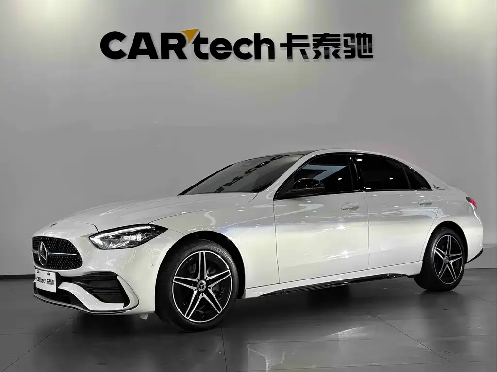 Mercedes-Benz C-Class — фото 1