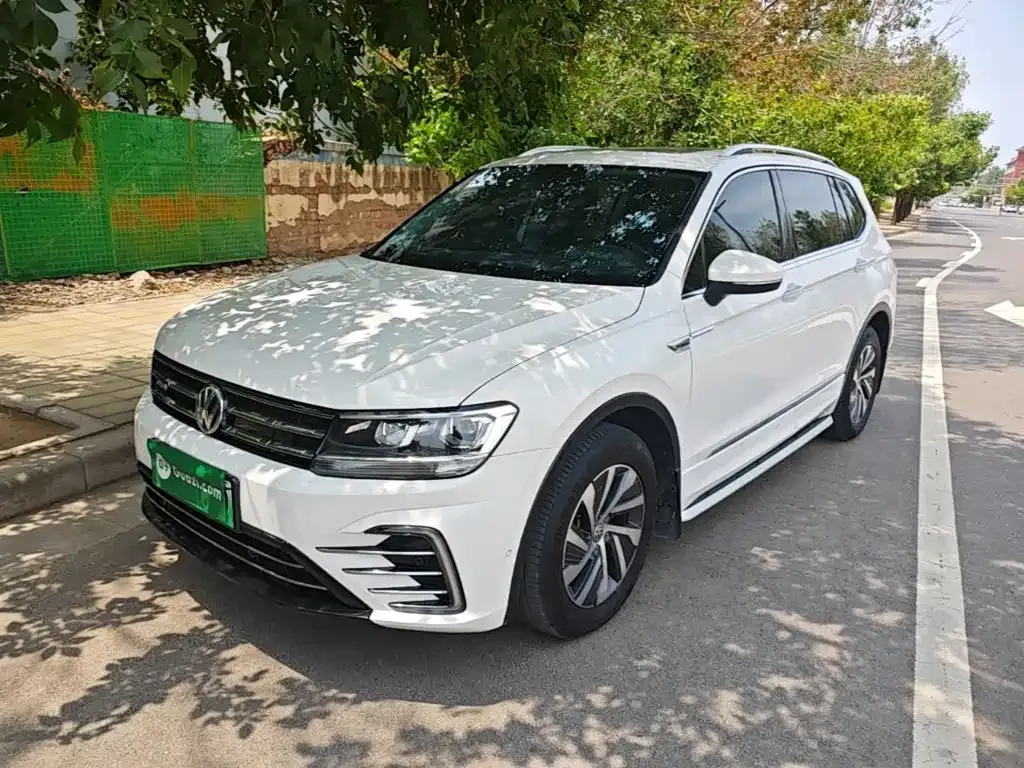 Volkswagen 途观L插电混动 — фото 1