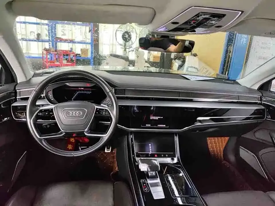 Audi S8 — фото 9