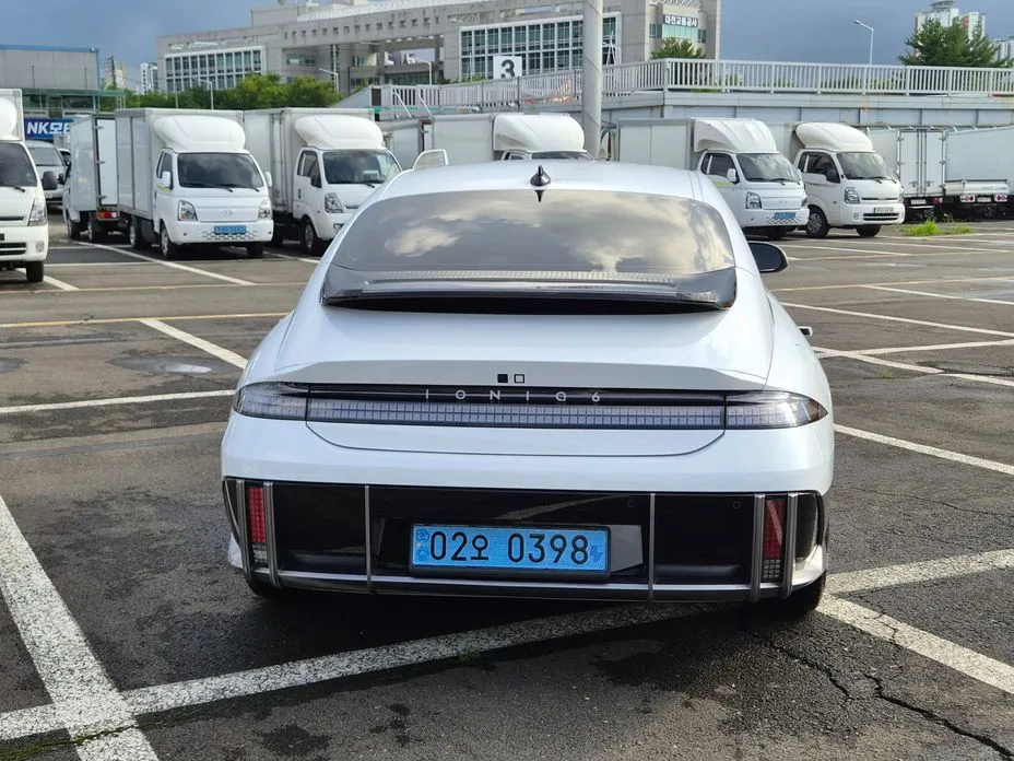 Hyundai Ioniq6 — фото 10