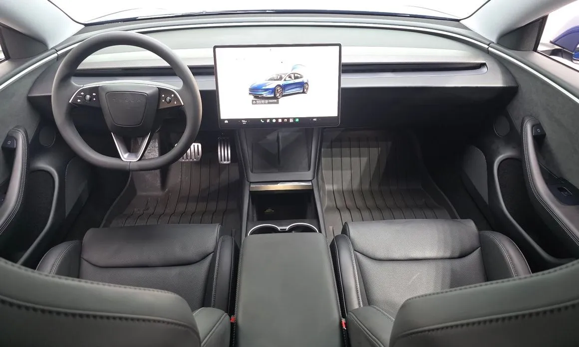 Tesla Model 3 — фото 10