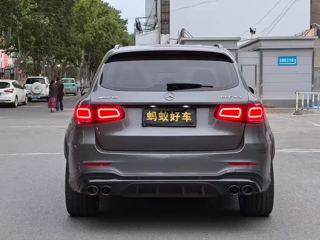 Mercedes-Benz GLC AMG — фото 6