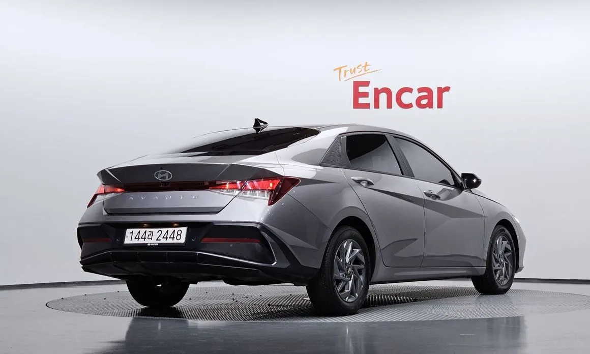 Hyundai AVANTE — фото 2