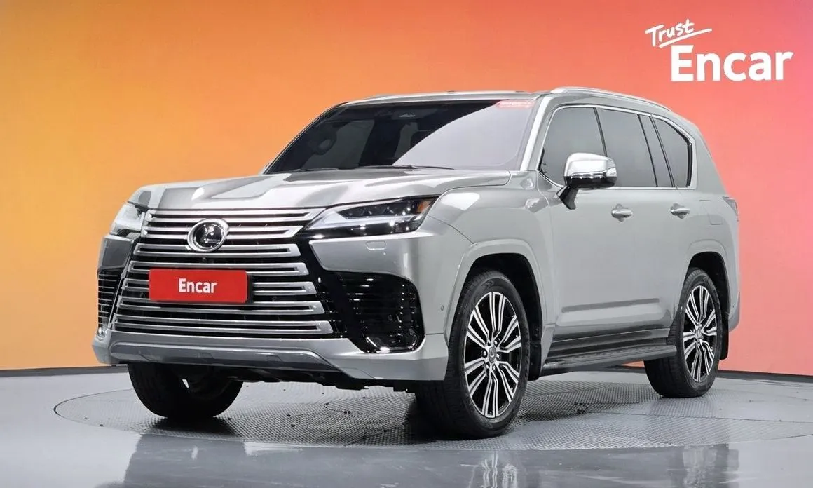 Lexus LX — фото 1