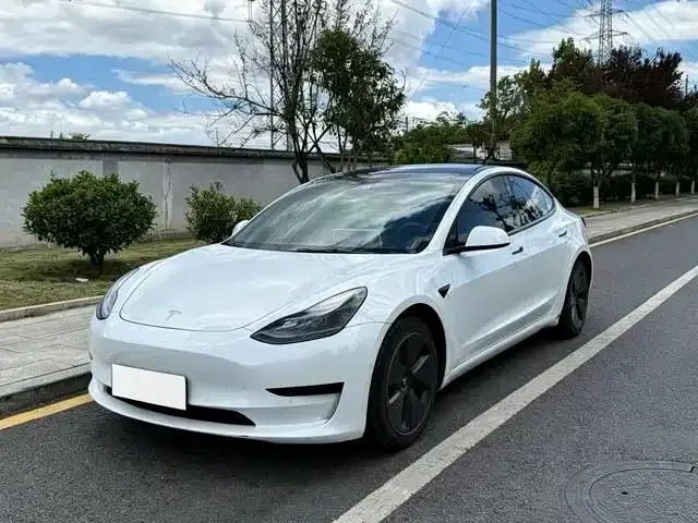 Tesla Model 3 — фото 2