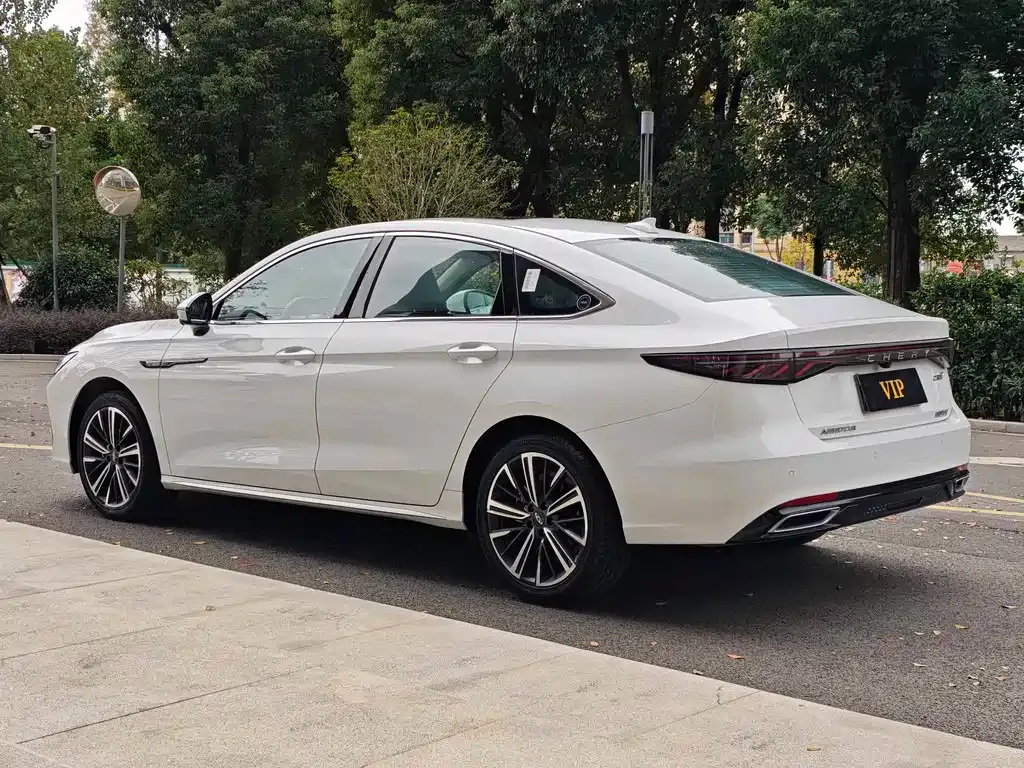 Chery Arrizo 8 PRO — фото 3