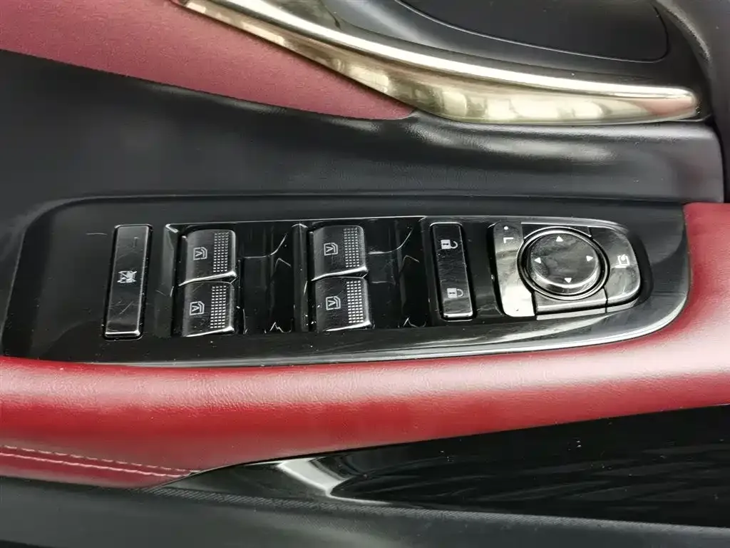 GAC Motor Trumpchi E9 — фото 10