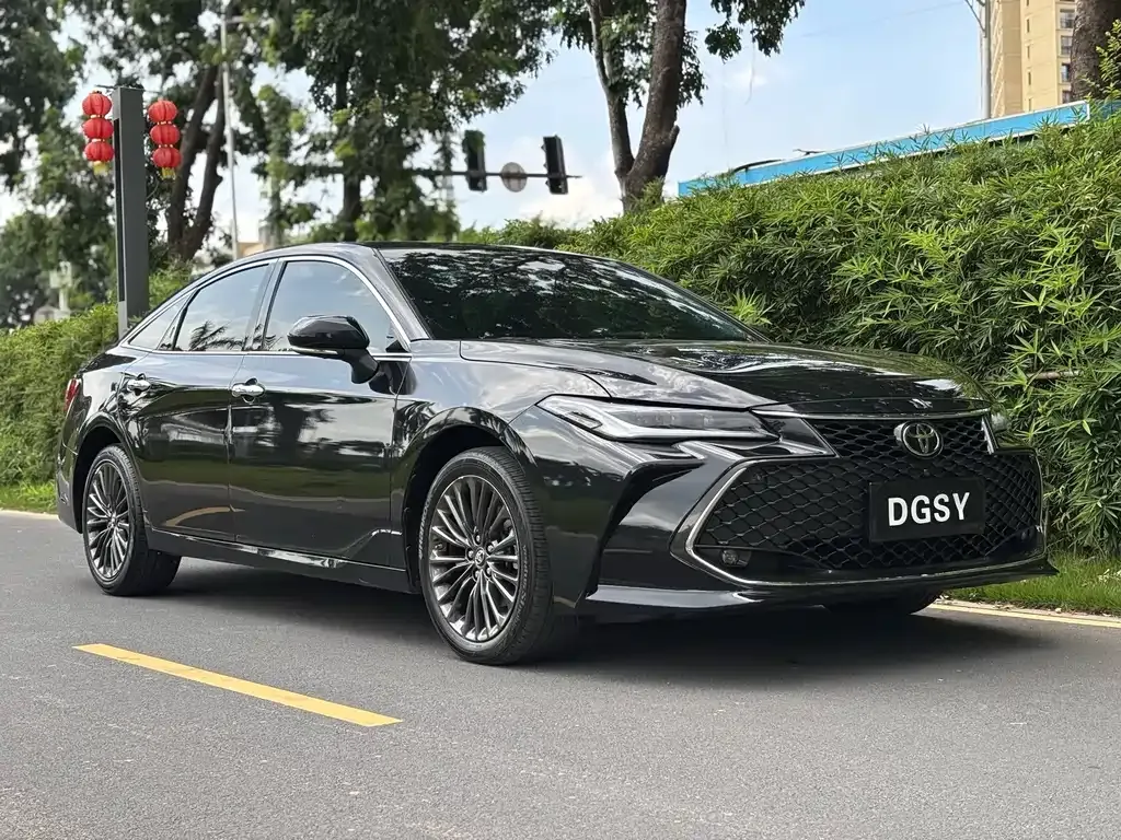 Toyota Avalon — фото 10