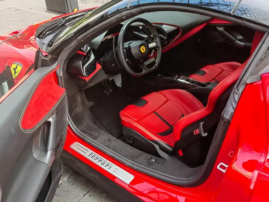 Ferrari SF90 — фото 3