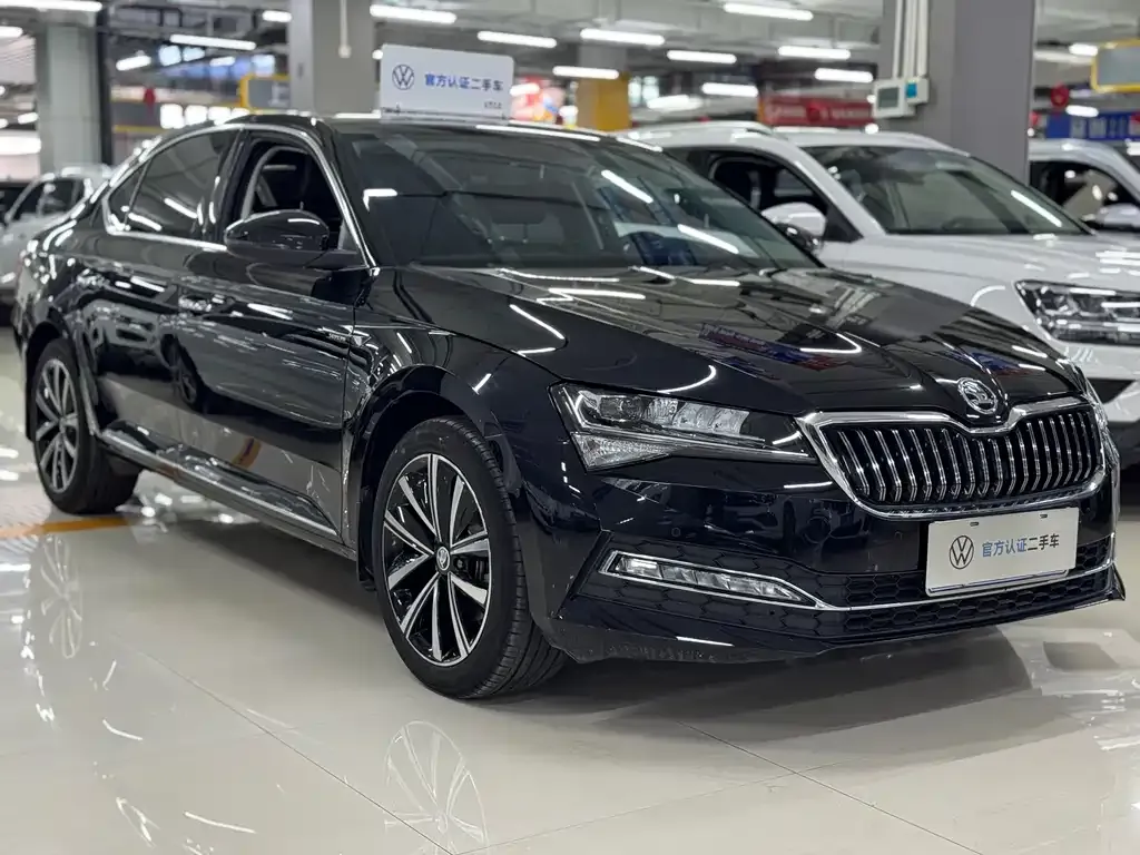 Skoda Superb — фото 3
