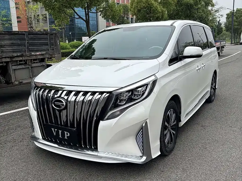 GAC Motor Trumpchi M8 — фото 1