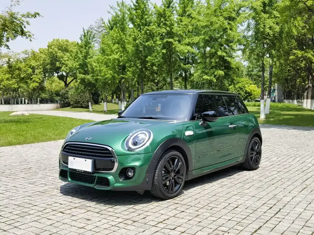 MINI Cooper (3-door) — фото 1