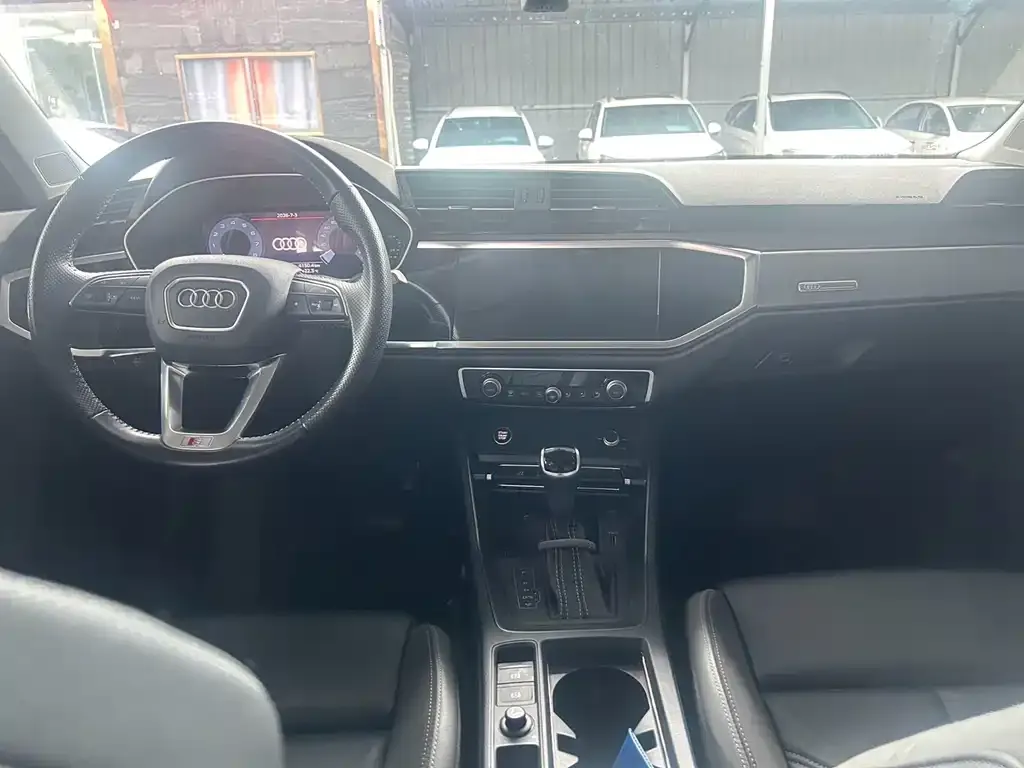 Audi Q3 Sportback — фото 2
